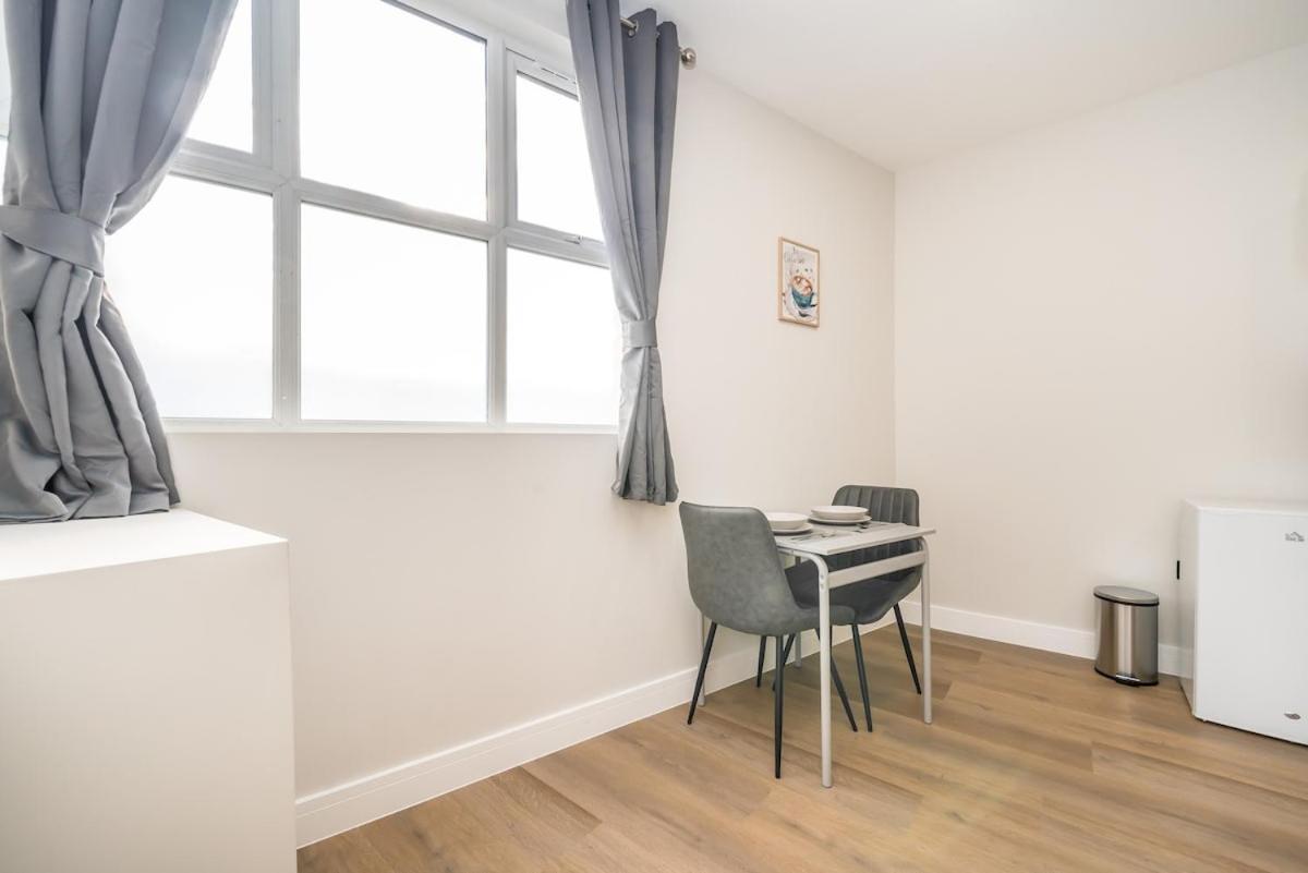 East16 Flat